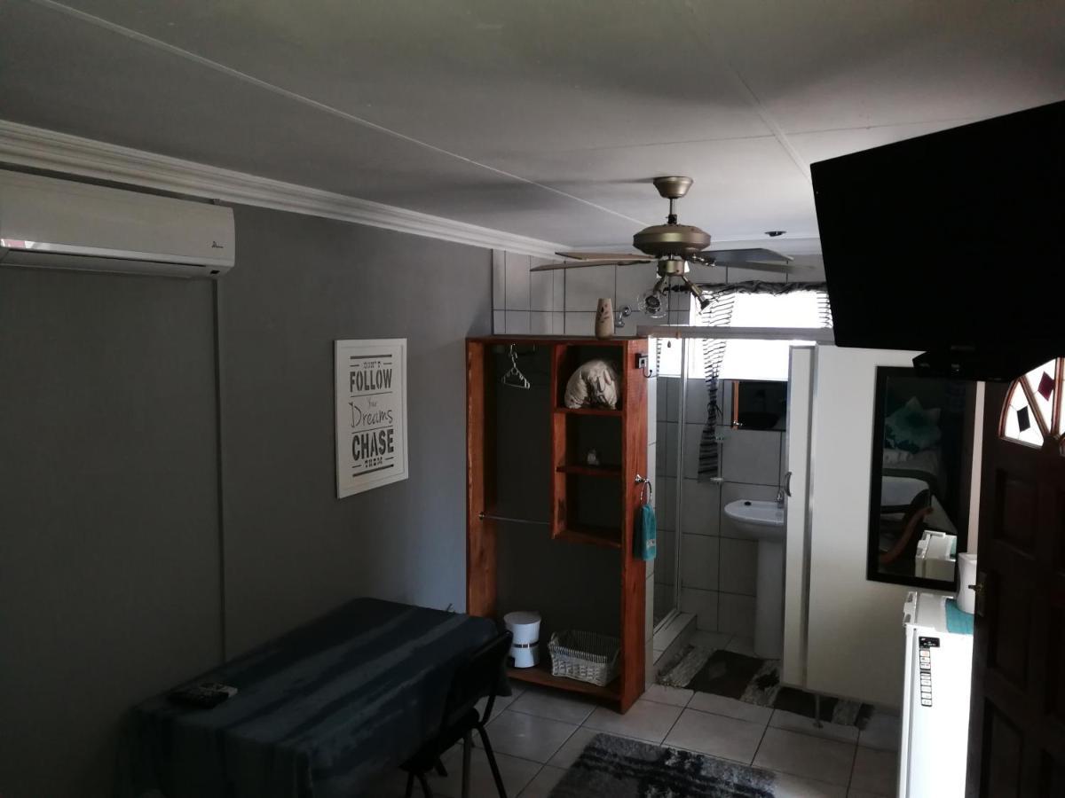 Winburg Bougain Villa Guesthouse מראה חיצוני תמונה