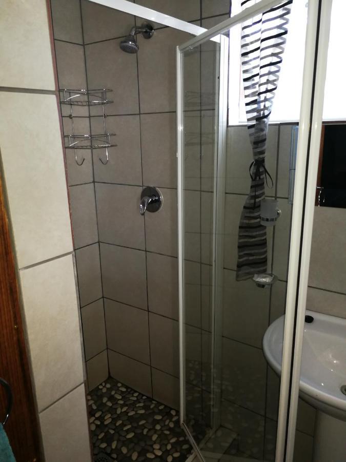 Winburg Bougain Villa Guesthouse מראה חיצוני תמונה